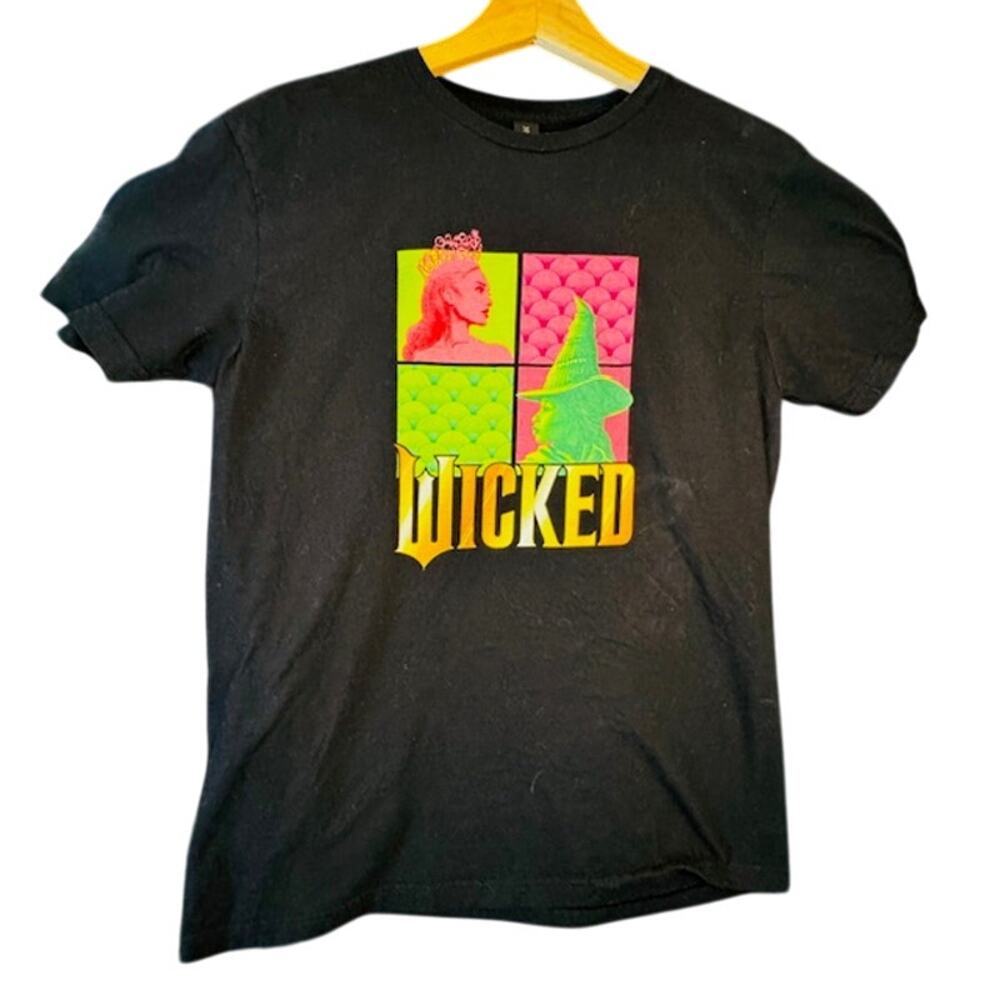 Wicked The Movie T Shirt Wicked Movie Shirt Graphic Tee Gildan Size M Unisex